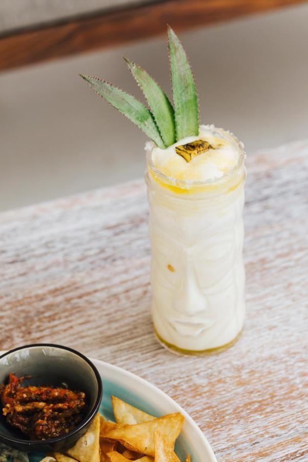 Sea Salt Society Hotel Hikkaduwa Eksteriør billede