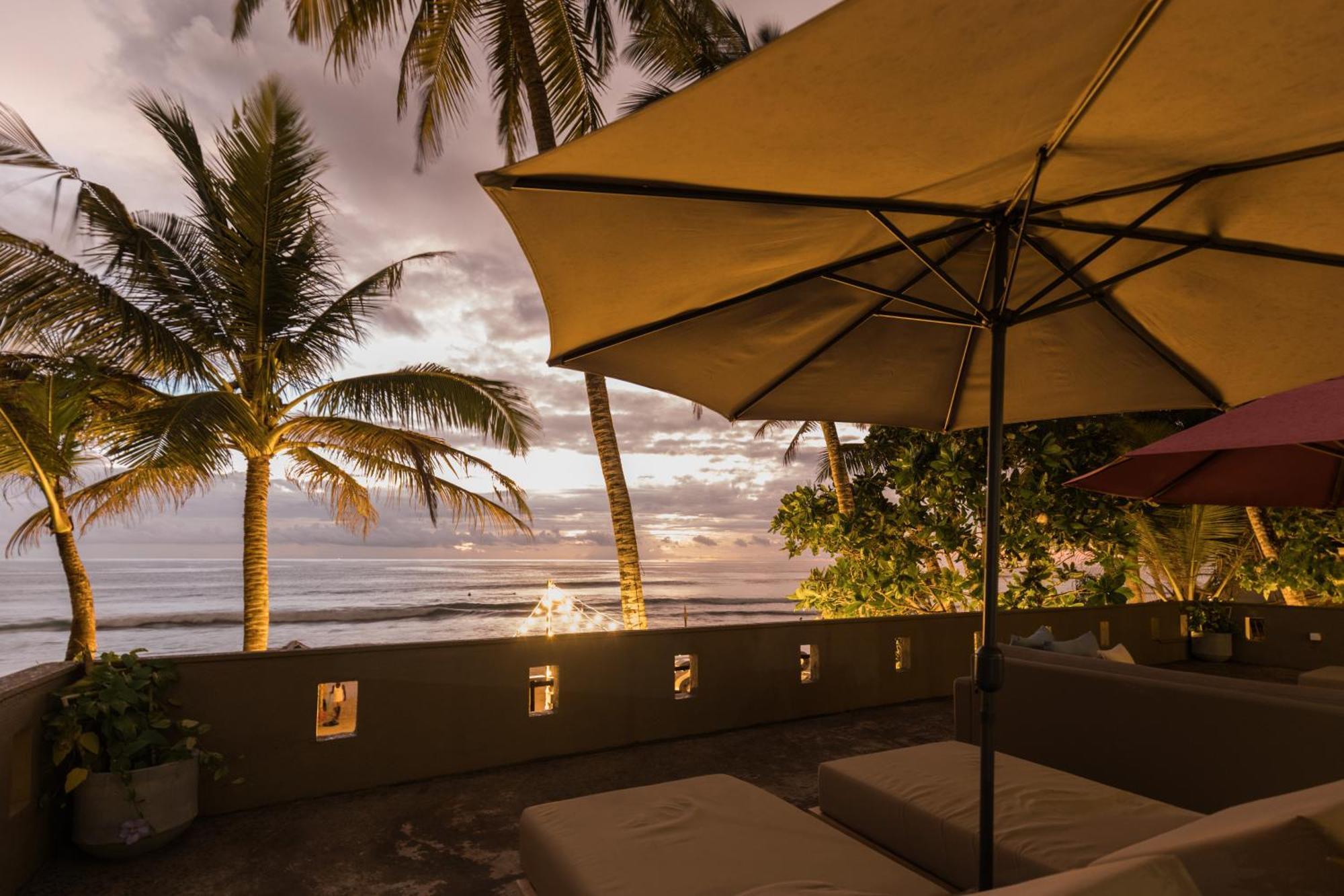 Sea Salt Society Hotel Hikkaduwa Eksteriør billede