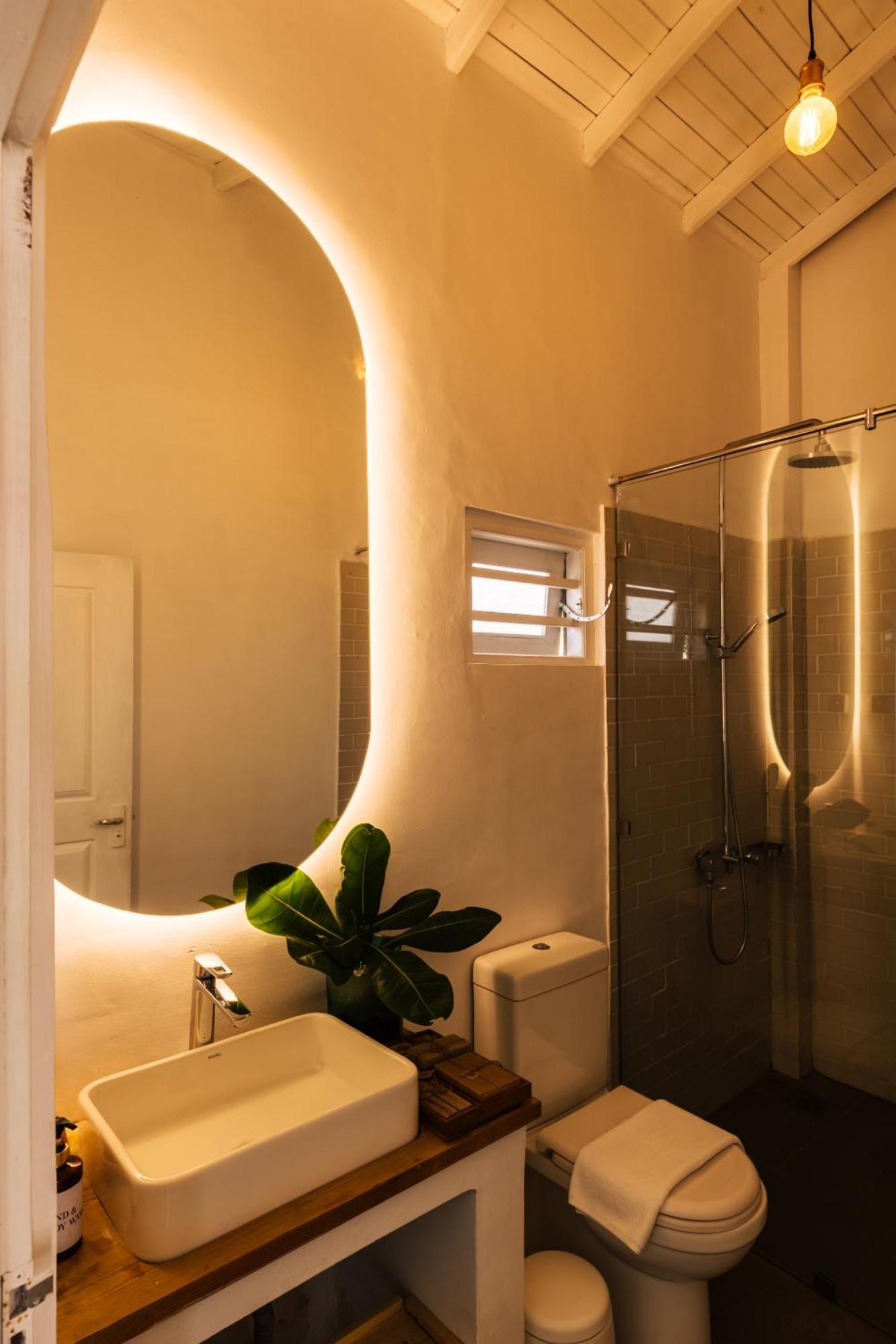 Sea Salt Society Hotel Hikkaduwa Eksteriør billede